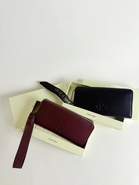 Calvin Klein Leather Large Zip Wallet
