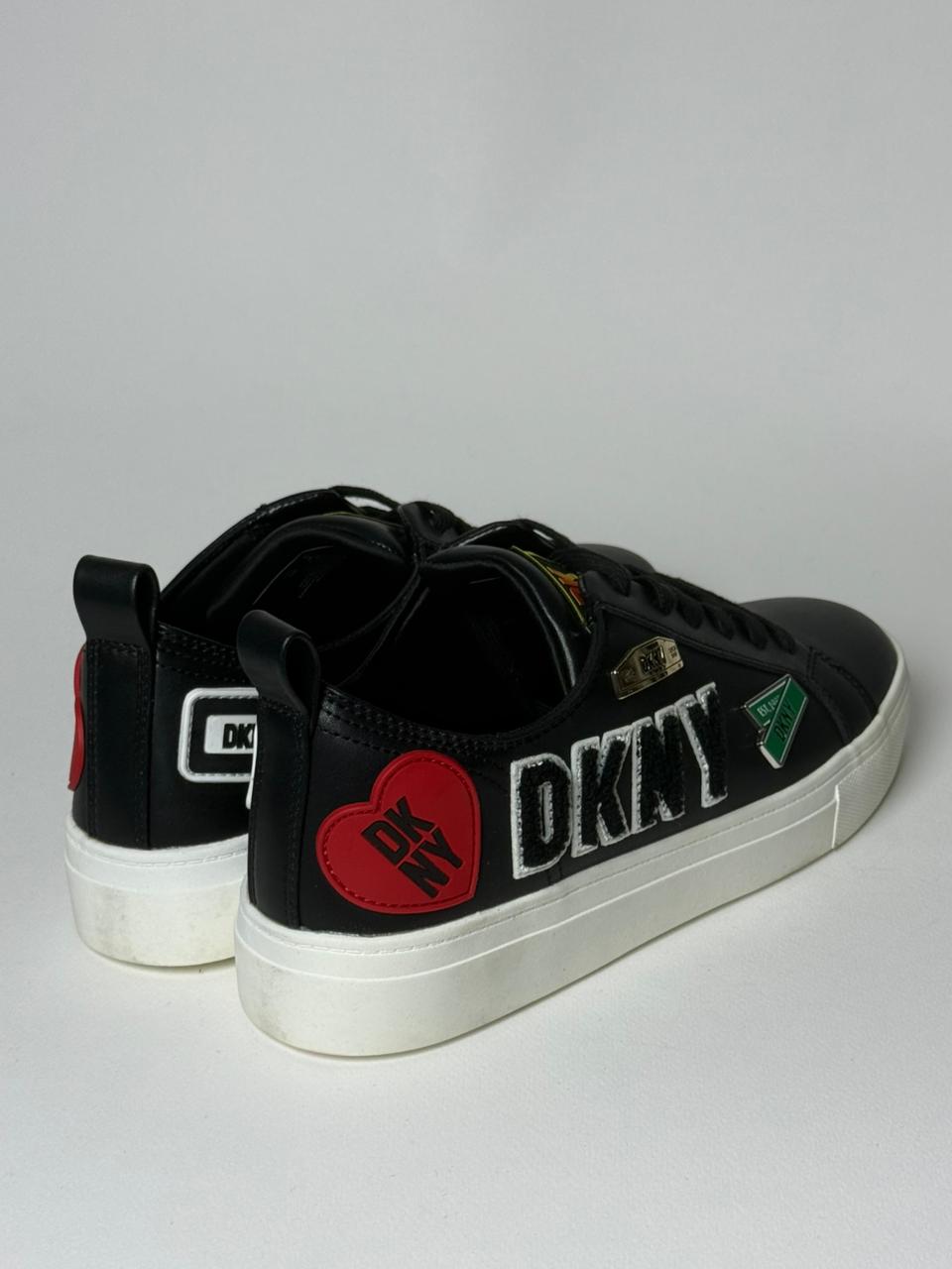 DKNY Women's Coreen City Signs -Sneaker