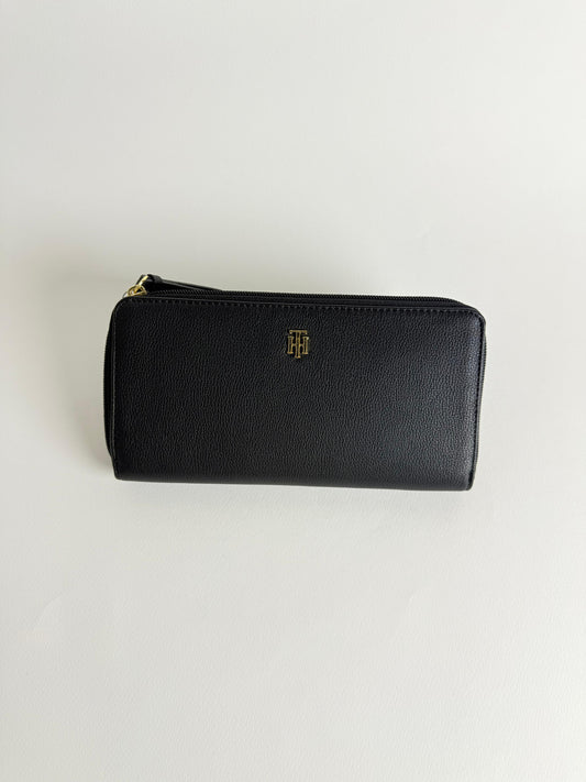 Tommy Hilfiger Zip Wallet