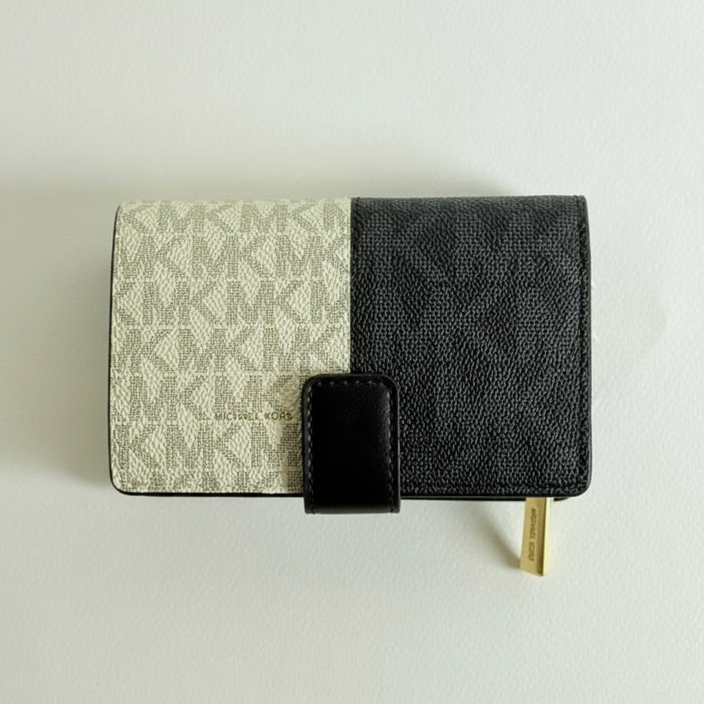 Michael Kors Jet Set Medium Bifold Zip Wallet